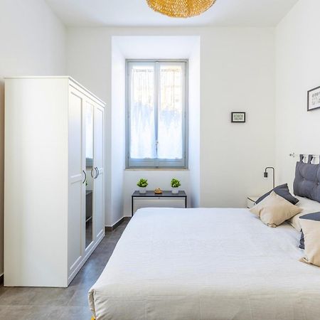Hostly - Nicole Apartment Volturno- Full Rome Center Zewnętrze zdjęcie