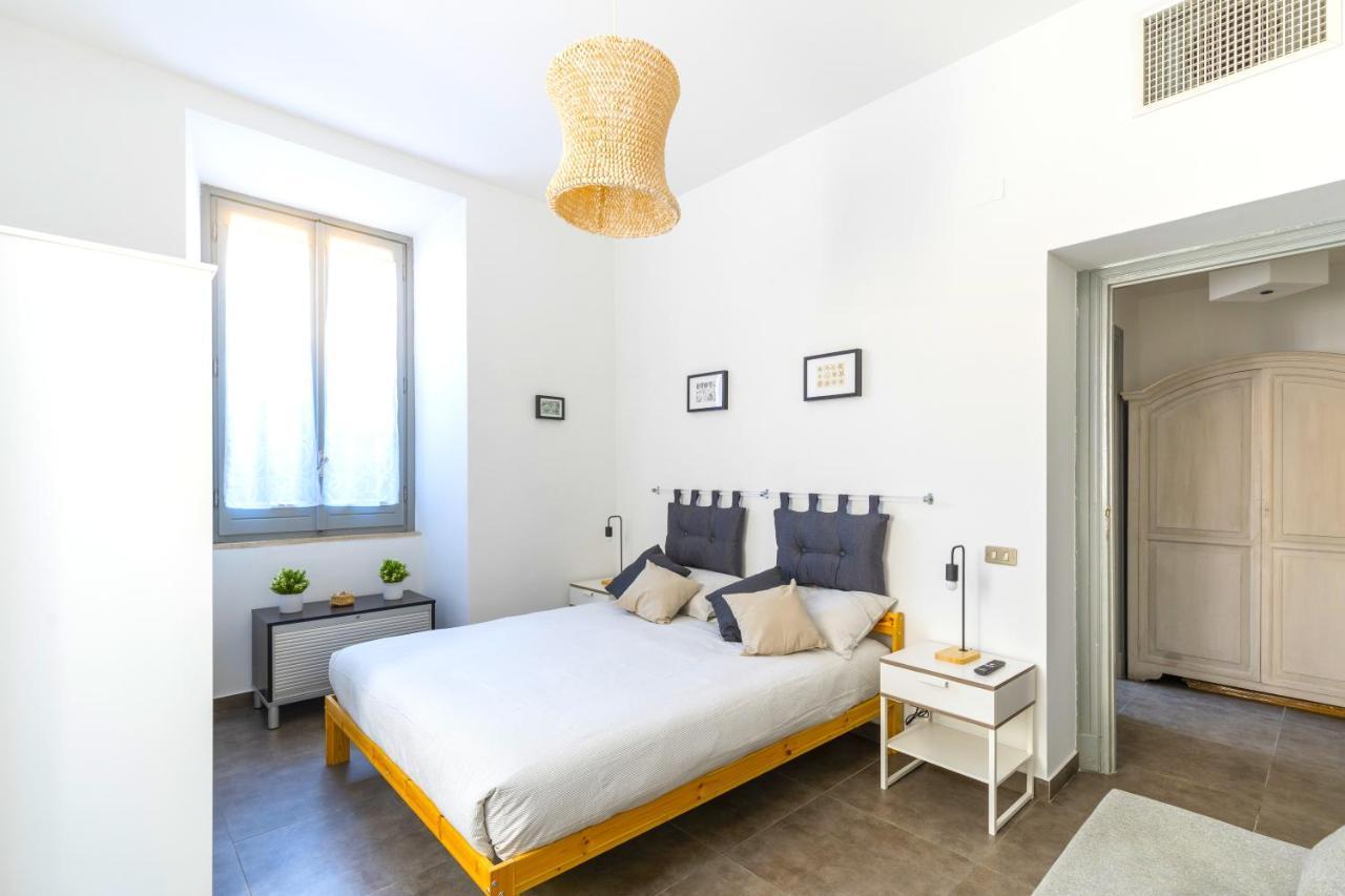 Hostly - Nicole Apartment Volturno- Full Rome Center Zewnętrze zdjęcie