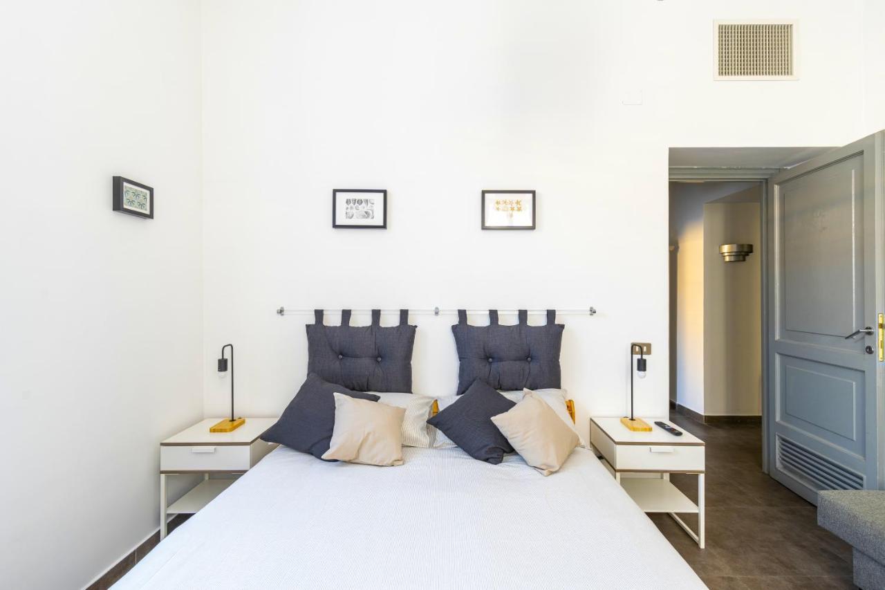 Hostly - Nicole Apartment Volturno- Full Rome Center Zewnętrze zdjęcie