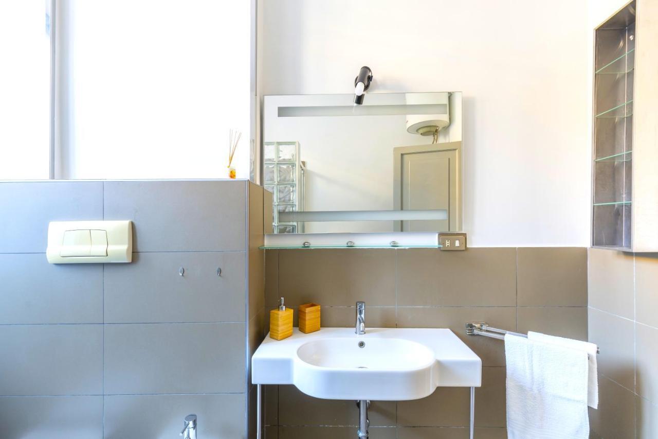 Hostly - Nicole Apartment Volturno- Full Rome Center Zewnętrze zdjęcie