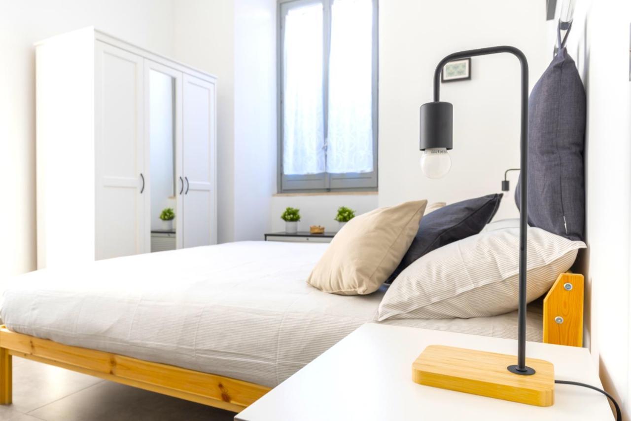 Hostly - Nicole Apartment Volturno- Full Rome Center Zewnętrze zdjęcie