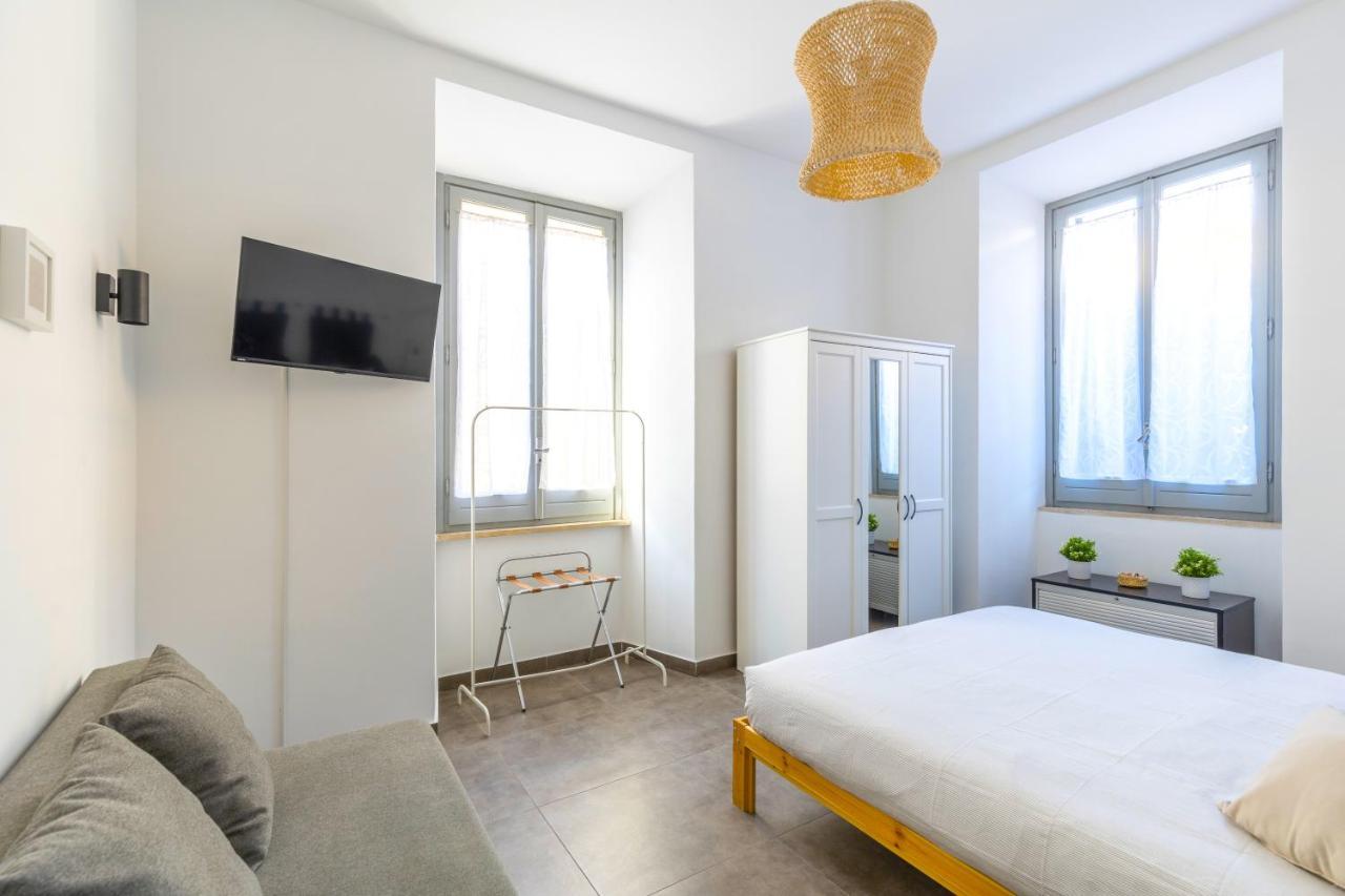 Hostly - Nicole Apartment Volturno- Full Rome Center Zewnętrze zdjęcie